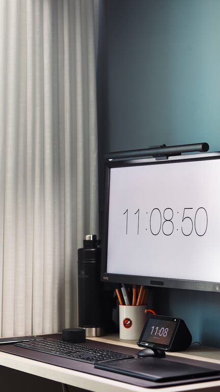 Consejos prácticos para organizar tu espacio de trabajo en casa